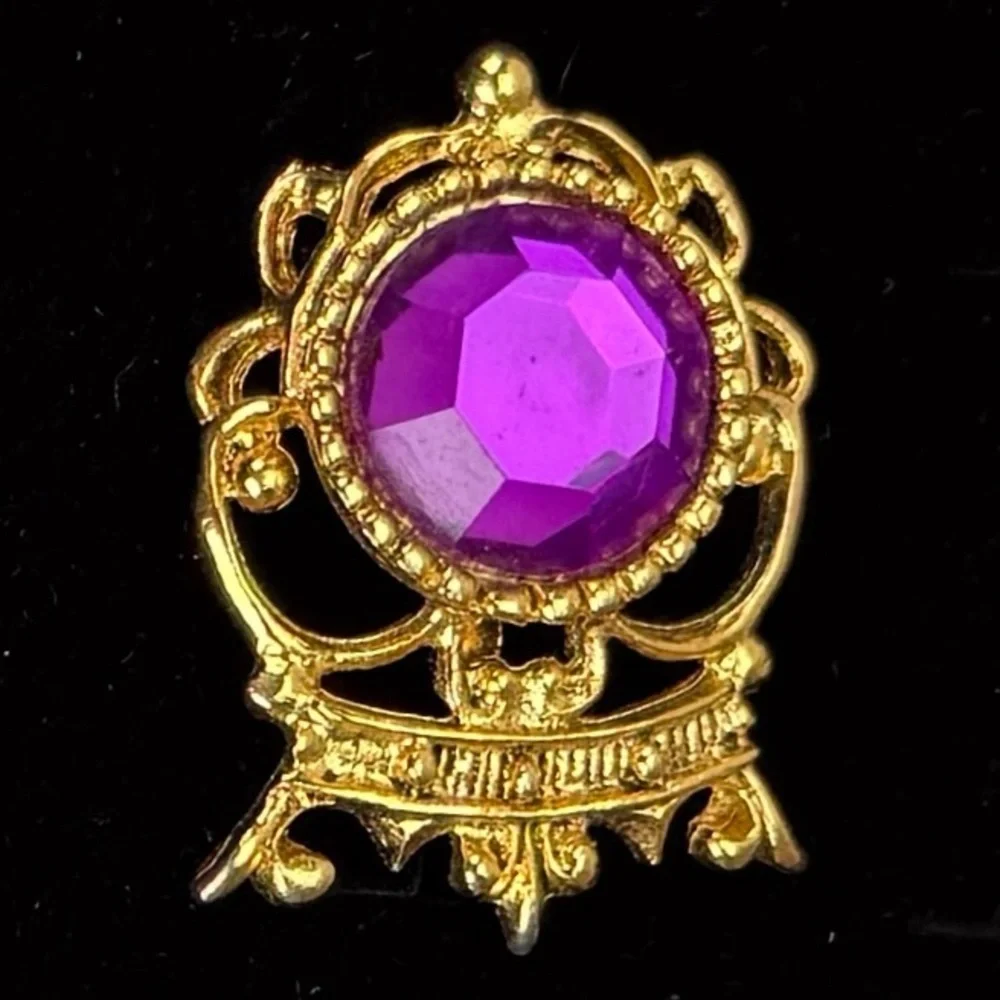 Vintage Purple Faceted Center Ornate Goldtone Openwork Statement Brooch